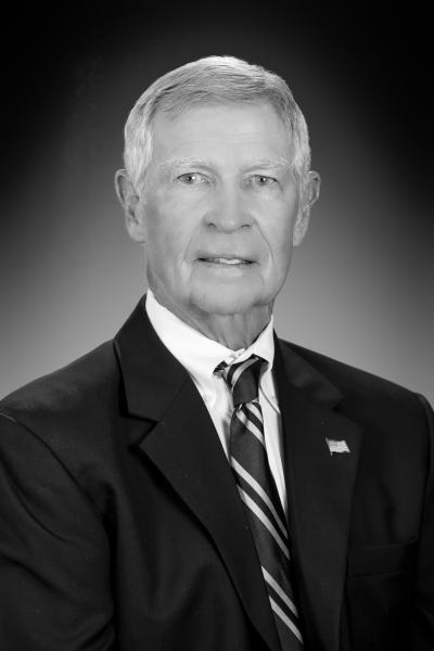Commissioner D. Alan Everett blk and white
